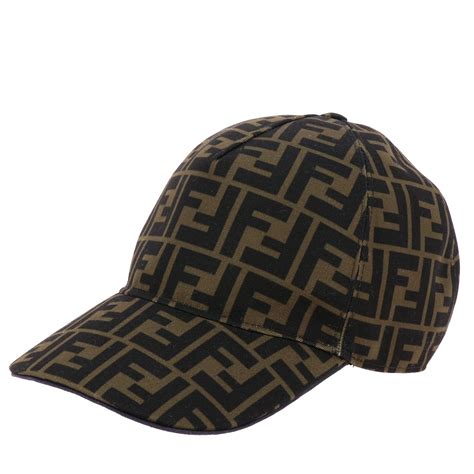 cappello fendi uomo prezzo